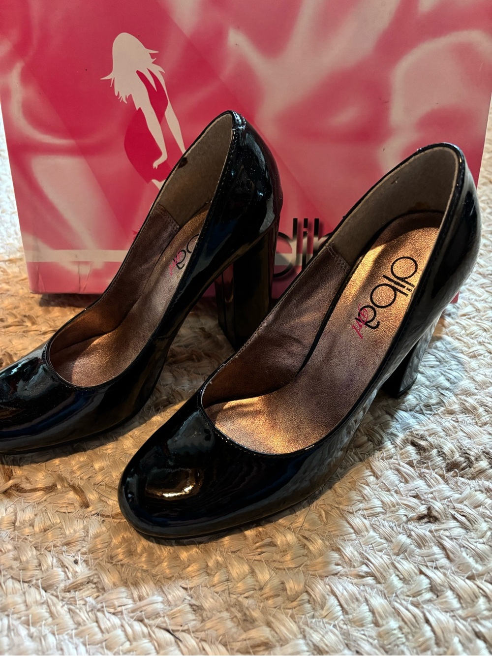 Vintage Black Patent Round-Toe Block Heel Pumps
